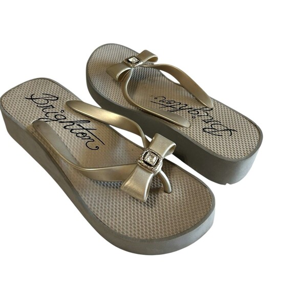 Brighton Bowie Rhinestone Bow Gray Silver Low Wedge Thong Sandal Size 8? - Picture 2 of 14